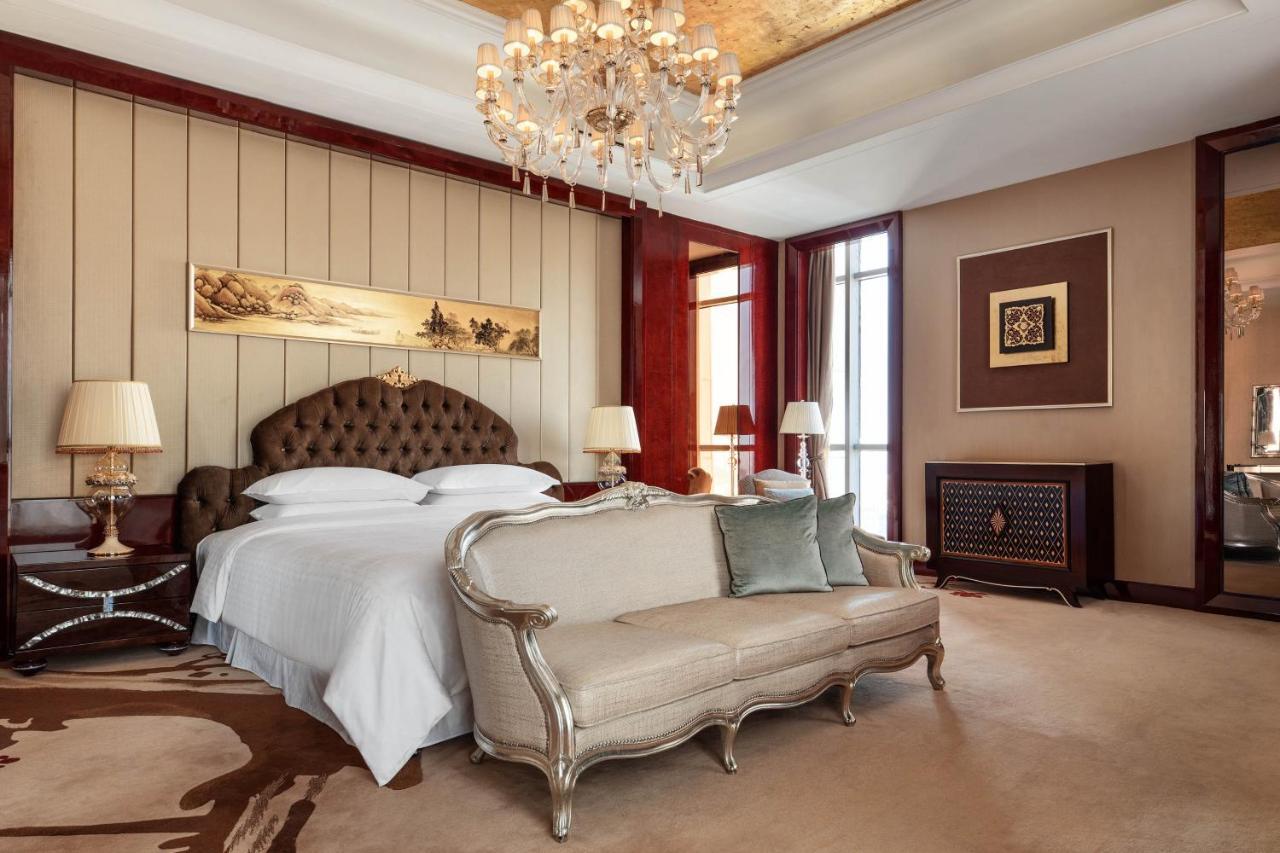 Sheraton Zhenjiang Hotel Bagian luar foto