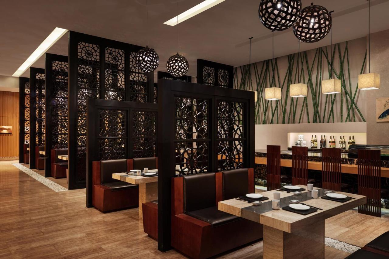 Sheraton Zhenjiang Hotel Bagian luar foto