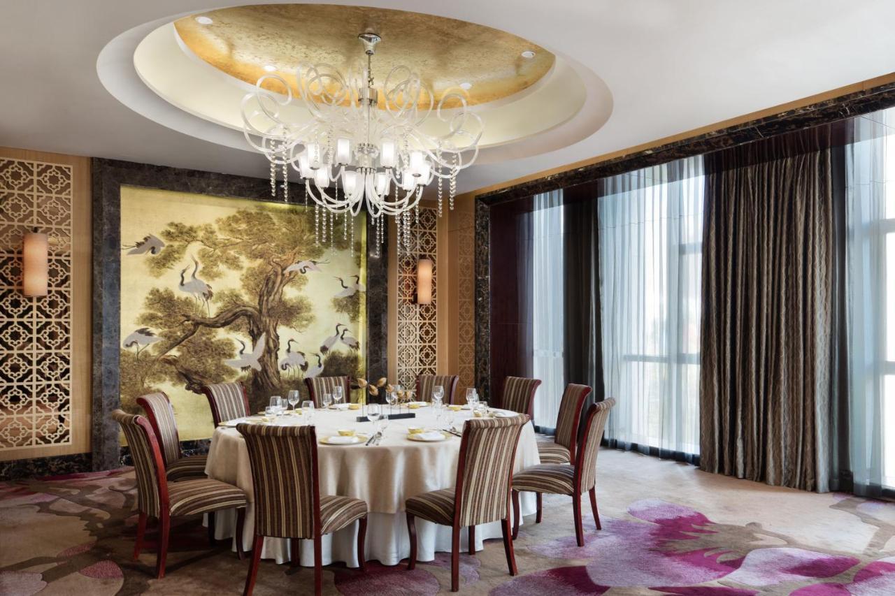 Sheraton Zhenjiang Hotel Bagian luar foto