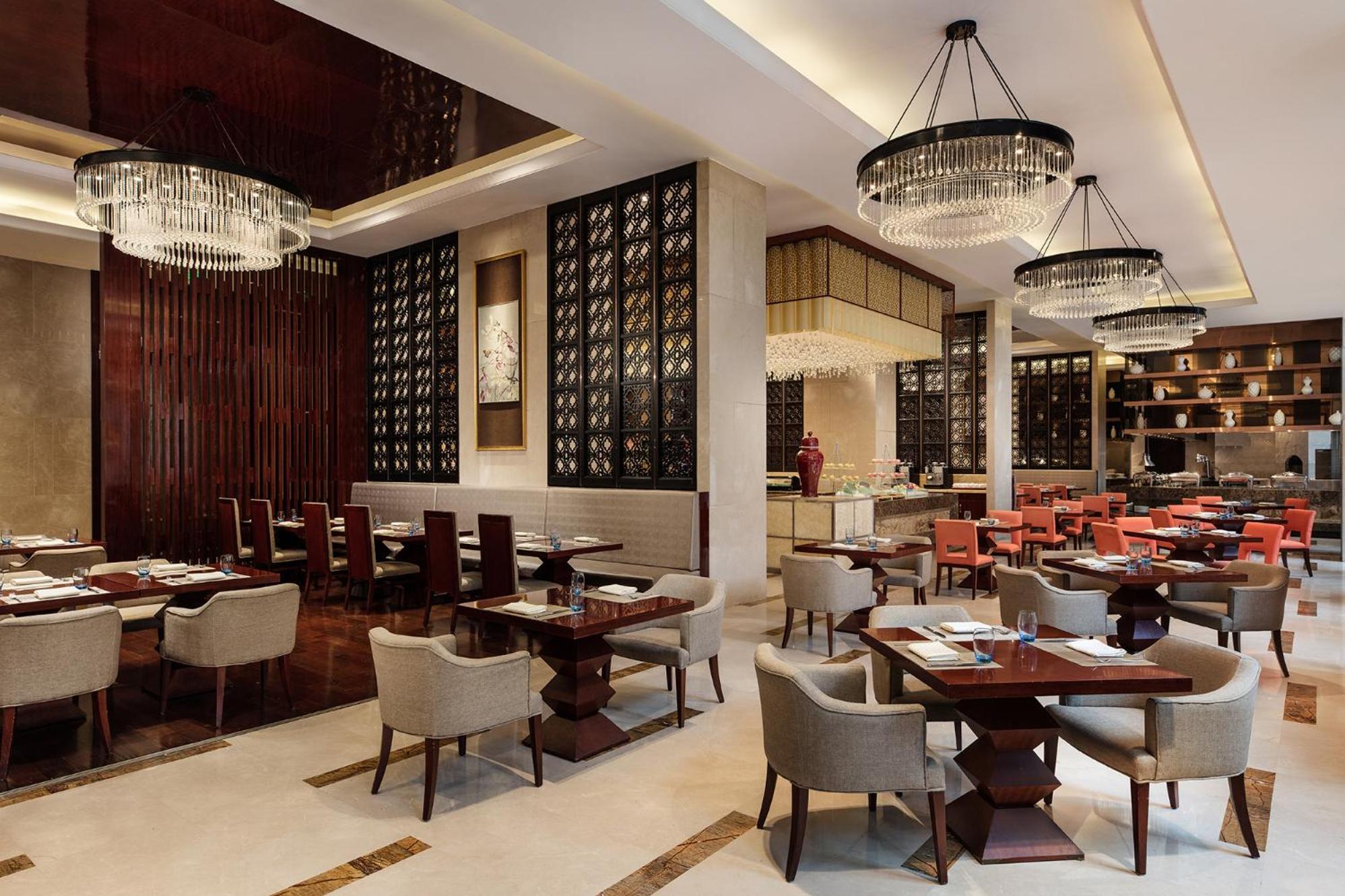 Sheraton Zhenjiang Hotel Bagian luar foto